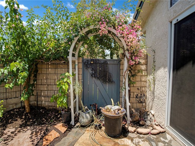 Detail Gallery Image 28 of 39 For 6004 Rothko Ln, Simi Valley,  CA 93063 - 2 Beds | 2 Baths