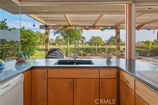 Detail Gallery Image 8 of 38 For 21 Colonial Dr, Rancho Mirage,  CA 92270 - 4 Beds | 4 Baths