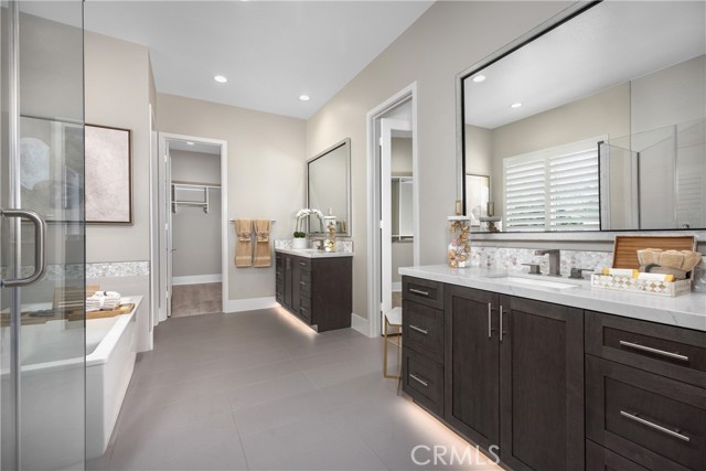 Detail Gallery Image 12 of 21 For 6505 Canyon Oaks Dr, Simi Valley,  CA 93063 - 4 Beds | 3/1 Baths