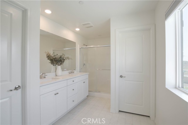 33060 Toledo Bend Court, Winchester CA: https://media.crmls.org/medias/a0a5ae4f-5e3f-4d0d-86ff-386814d72417.jpg