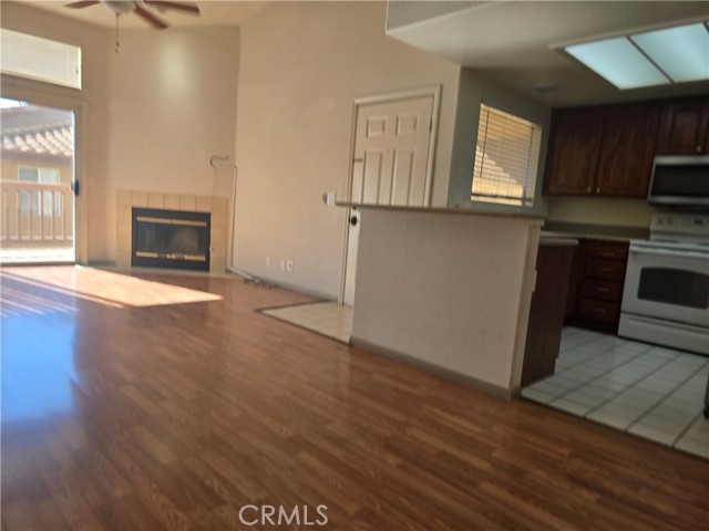 42140 Lyndie Lane, Temecula CA: https://media.crmls.org/medias/a0a5b649-5347-4896-9493-0fd4f345a1f3.jpg