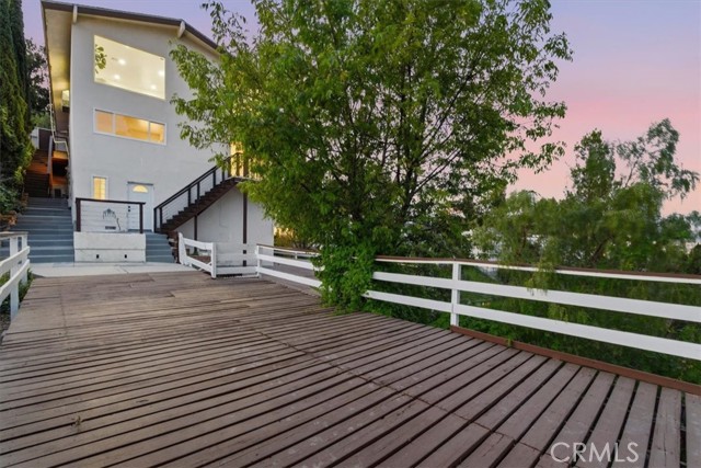 Detail Gallery Image 32 of 61 For 5160 Medina Rd, Woodland Hills,  CA 91364 - 3 Beds | 2/1 Baths