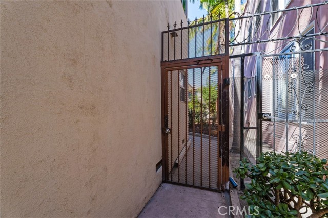 1015 E. Ocean Blvd., 4 photo 13