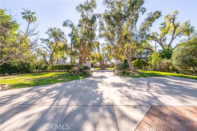 Detail Gallery Image 35 of 38 For 1635 San Pasqual, Pasadena,  CA 91106 - 4 Beds | 3 Baths