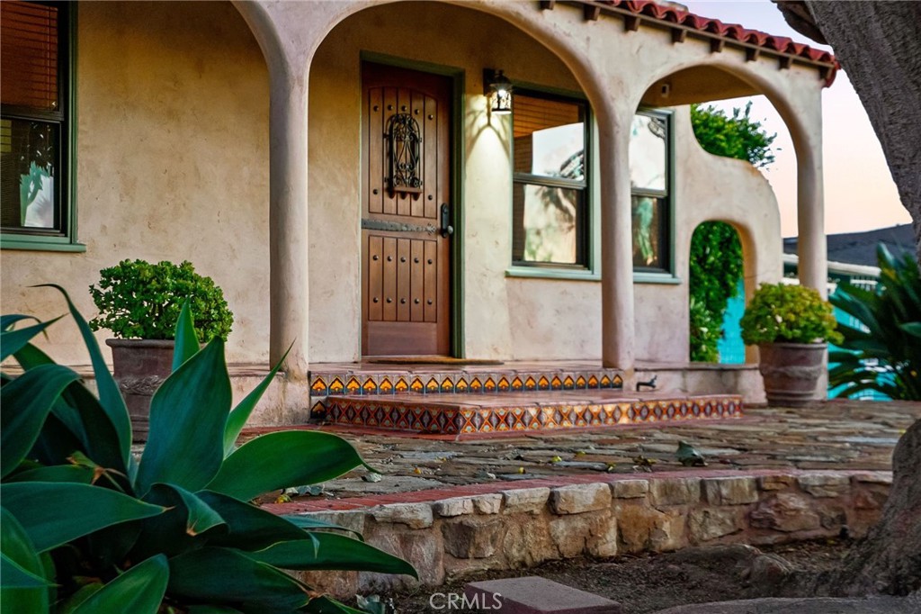 MLS #FR25240886 image #5