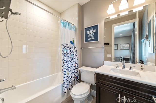 Detail Gallery Image 38 of 57 For 56 Dunmore, Irvine,  CA 92620 - 5 Beds | 5/1 Baths