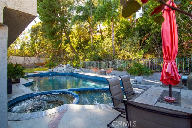 3757 Coldstream, Tarzana CA: https://media.crmls.org/medias/a0a7f6f1-369e-42ea-a4e6-a40f7fe5e25c.jpg