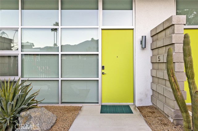 Detail Gallery Image 2 of 26 For 100 N Cerritos Dr #5,  Palm Springs,  CA 92262 - 1 Beds | 1 Baths