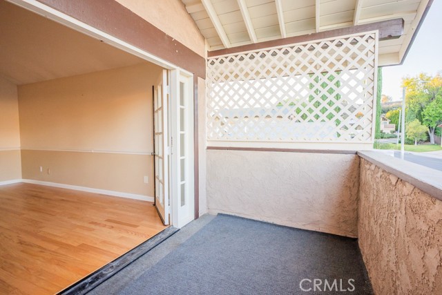 Detail Gallery Image 40 of 66 For 23132 Posada, Valencia,  CA 91354 - 5 Beds | 3 Baths