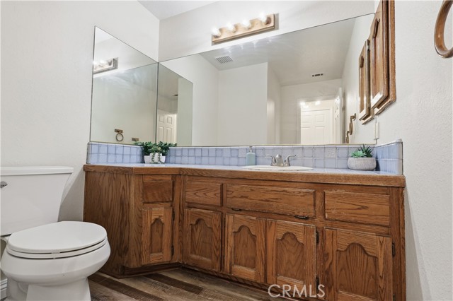 Detail Gallery Image 17 of 29 For 17850 Portside Ln, Victorville,  CA 92395 - 5 Beds | 4 Baths