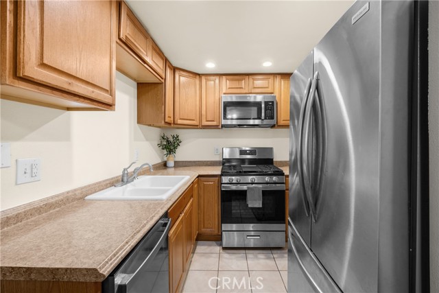 Detail Gallery Image 18 of 37 For 1259 Edwards St #24,  Redlands,  CA 92374 - 2 Beds | 2 Baths