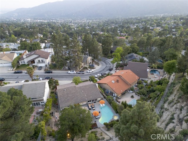 3033 Hopeton Road, La Crescenta CA: https://media.crmls.org/medias/a0aa1a56-3549-42f7-8cd6-d63dfb19d290.jpg