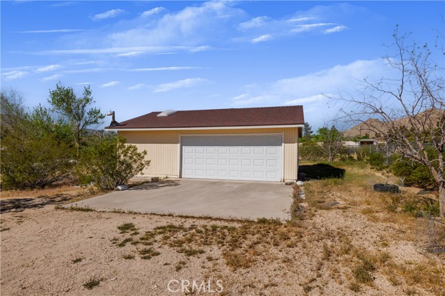 Detail Gallery Image 9 of 51 For 31212 Rabbit Springs Rd, Lucerne Valley,  CA 92356 - 3 Beds | 2 Baths