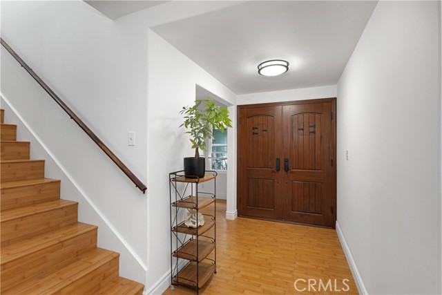 Detail Gallery Image 4 of 36 For 1956 Flamingo Dr, Costa Mesa,  CA 92626 - 4 Beds | 3 Baths