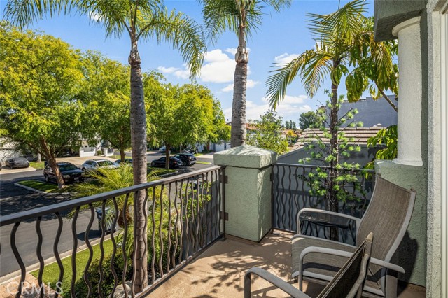 21891 Winnebago Lane, Lake Forest CA: https://media.crmls.org/medias/a0ab0d6f-9e60-4ab2-a176-4e9db830b5d6.jpg