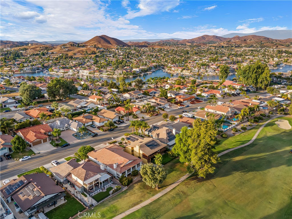 https://media.crmls.org/medias/a0ab594a-f89c-4005-b013-9464d159bf01.jpg?preset=X-Large