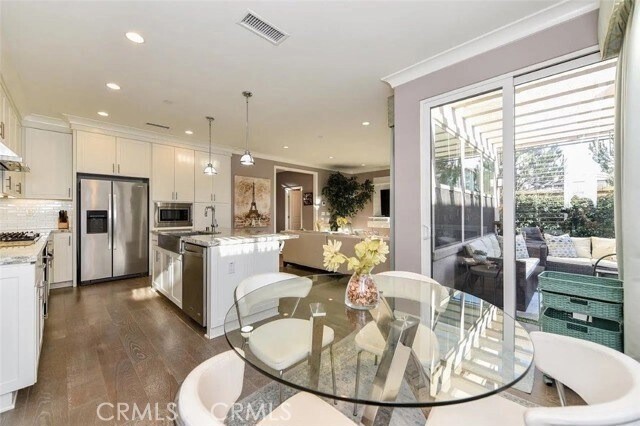 Detail Gallery Image 11 of 32 For 83 Waterleaf, Irvine,  CA 92620 - 3 Beds | 3 Baths