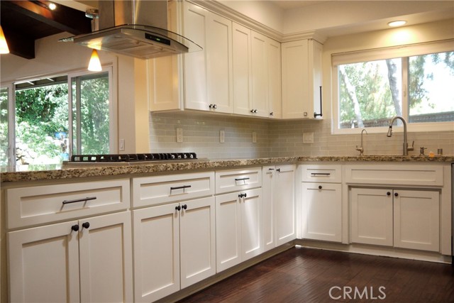 Detail Gallery Image 24 of 48 For 4127 Lanterman, La Canada Flintridge,  CA 91011 - 3 Beds | 2/1 Baths