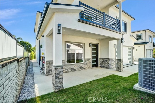 Detail Gallery Image 2 of 30 For 2128 W 238th St, Torrance,  CA 90501 - 5 Beds | 5 Baths