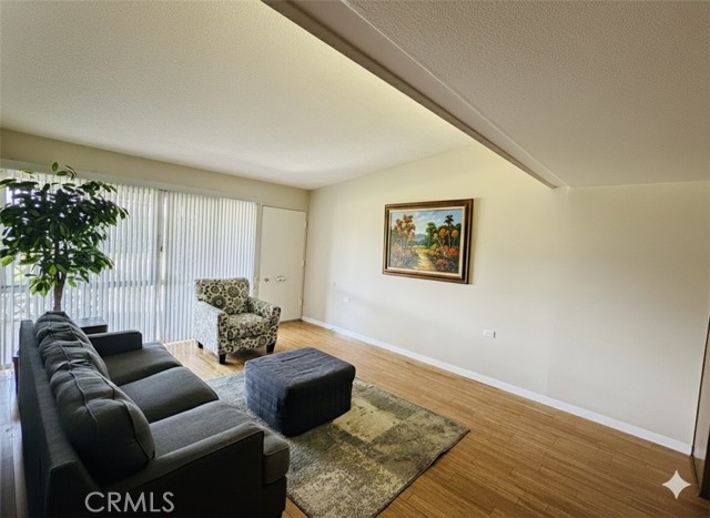 Detail Gallery Image 4 of 9 For 1661 Monterey #16-D,  Seal Beach,  CA 90740 - 1 Beds | 1 Baths