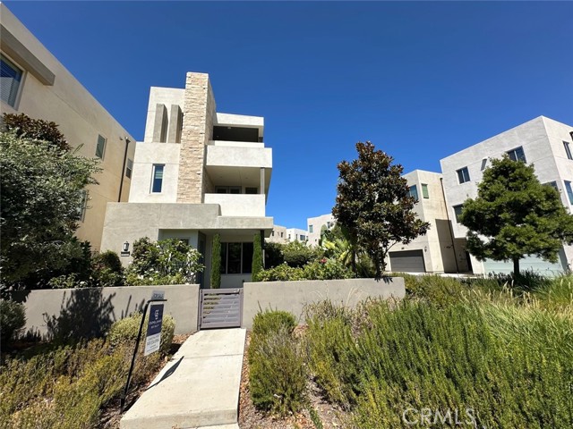195 Stellar, Irvine CA: https://media.crmls.org/medias/a0aebc1b-d3d6-4928-86e8-623024ddd134.jpg