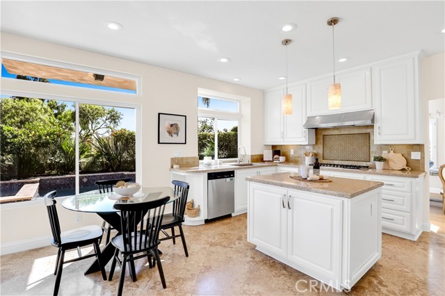 Detail Gallery Image 17 of 59 For 10 Glastonbury, Laguna Niguel,  CA 92677 - 4 Beds | 3/1 Baths