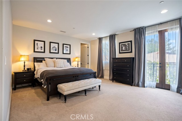 Detail Gallery Image 12 of 32 For 19241 Liam Ln, Tarzana,  CA 91356 - 5 Beds | 4/1 Baths
