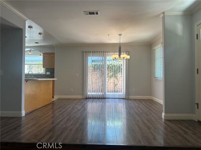 263 E Glenarm Street, Pasadena CA: https://media.crmls.org/medias/a0b073e8-3e3c-4e49-b9dc-47dac181fb67.jpg