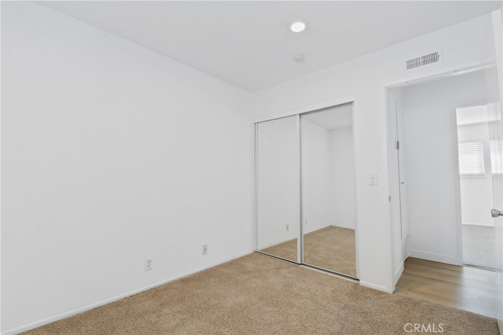 MLS #OC25258751 image #25