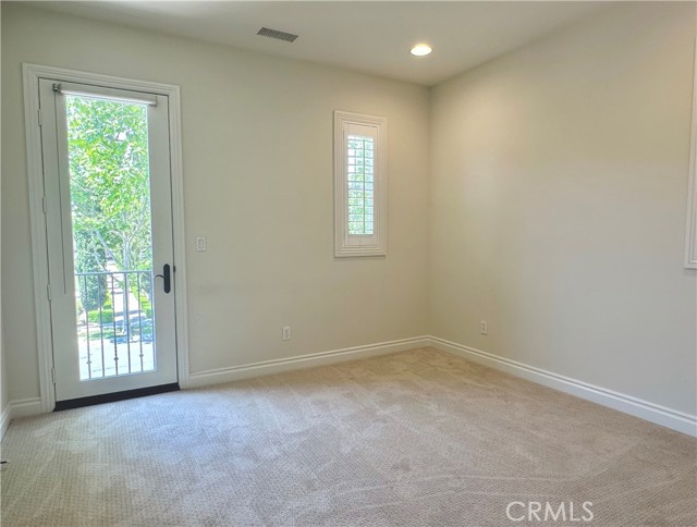 50 Winding Way, Irvine CA: https://media.crmls.org/medias/a0b126e2-c9a3-426f-9b9d-1bae8291435d.jpg