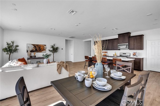 Detail Gallery Image 11 of 58 For 4884 Sicily, Lake Elsinore,  CA 92530 - 3 Beds | 2 Baths