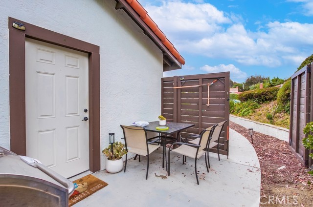 201 Todd Court, Oceanside CA: https://media.crmls.org/medias/a0b34d02-1eb5-413b-9dd2-7568cd07f363.jpg