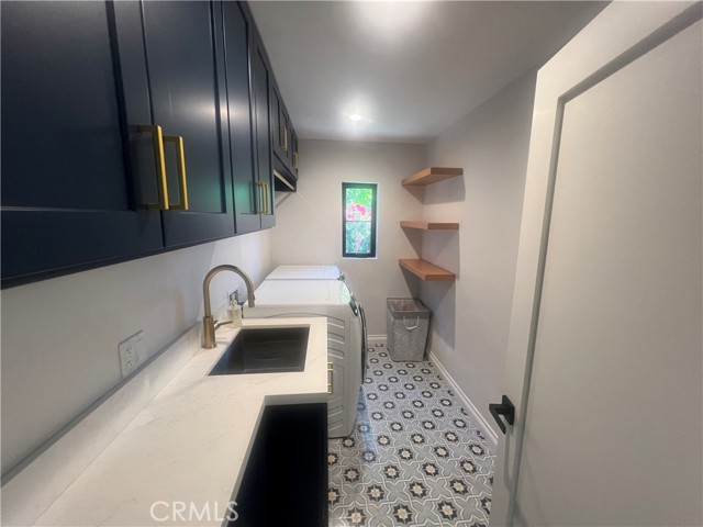 22914 Gershwin Drive, Woodland Hills CA: https://media.crmls.org/medias/a0b362f7-882c-466b-bf71-41625ac62c5a.jpg
