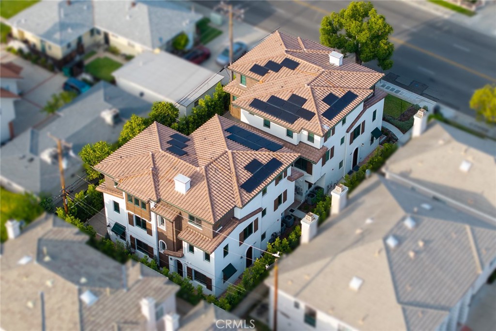 https://media.crmls.org/medias/a0b45e81-87d4-4e3f-b496-6d6482ec0d9c.jpg?preset=X-Large