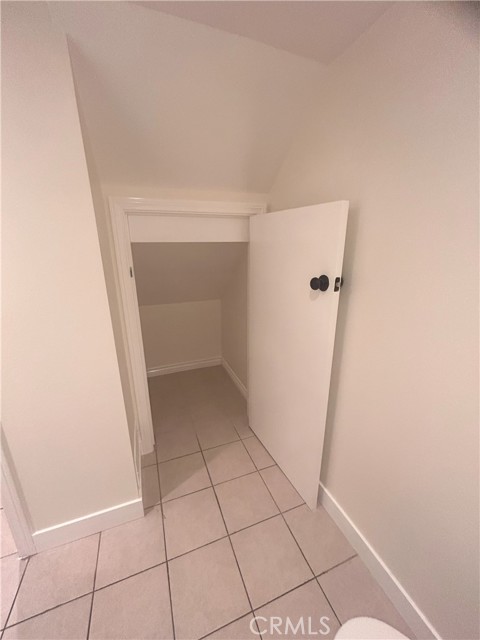 Detail Gallery Image 26 of 32 For 2641 Santa Ana Ave #D,  Costa Mesa,  CA 92627 - 3 Beds | 3/1 Baths