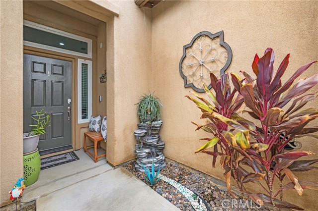Detail Gallery Image 2 of 28 For 24033 Watercress, Corona,  CA 92883 - 2 Beds | 2 Baths