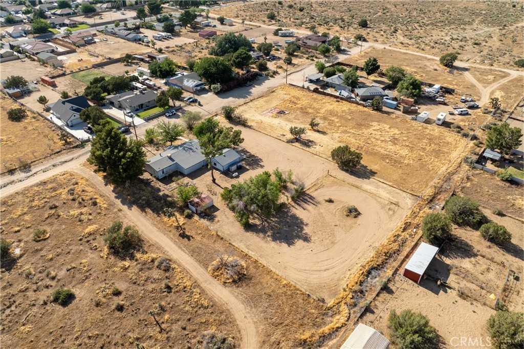 https://media.crmls.org/medias/a0b7e28d-540f-4426-9caa-2b9487957e47.jpg?preset=X-Large