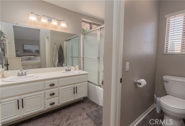 Detail Gallery Image 19 of 37 For 12775 Sundown Rd, Victorville,  CA 92392 - 3 Beds | 2/1 Baths