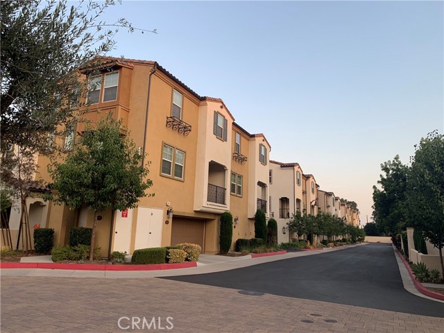 636 S Gladys Avenue, San Gabriel CA: https://media.crmls.org/medias/a0b9230e-1e4b-4576-b4e5-60ee97b85817.jpg