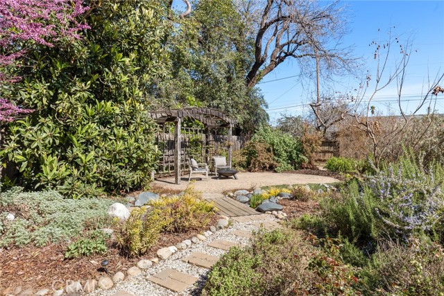 Detail Gallery Image 30 of 41 For 1440 Laburnum Ave, Chico,  CA 95926 - 5 Beds | 2 Baths