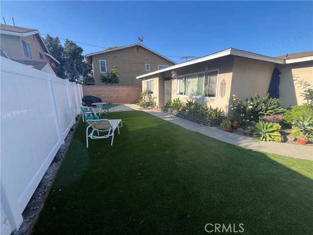 10842 Pine Street, Los Alamitos CA: https://media.crmls.org/medias/a0b94607-e024-4247-937f-747e3913c7ae.jpg