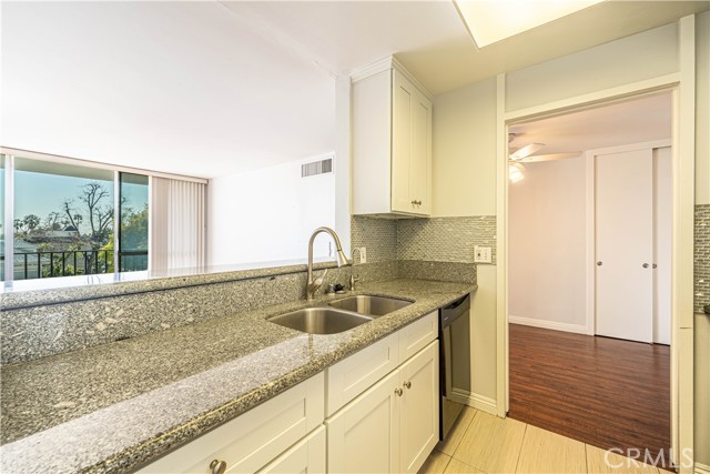 Detail Gallery Image 7 of 26 For 601 E Del Mar Bld #407,  Pasadena,  CA 91101 - 1 Beds | 1 Baths