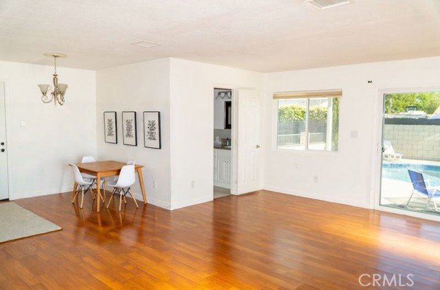 Detail Gallery Image 9 of 16 For 4865 Orchard St, Montclair,  CA 91763 - 3 Beds | 2 Baths