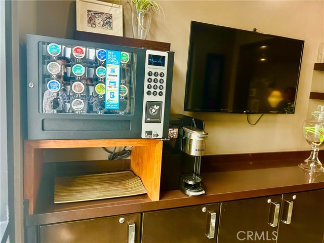 Detail Gallery Image 36 of 64 For 300 E 4th St. #101,  Long Beach,  CA 90802 - 1 Beds | 2 Baths