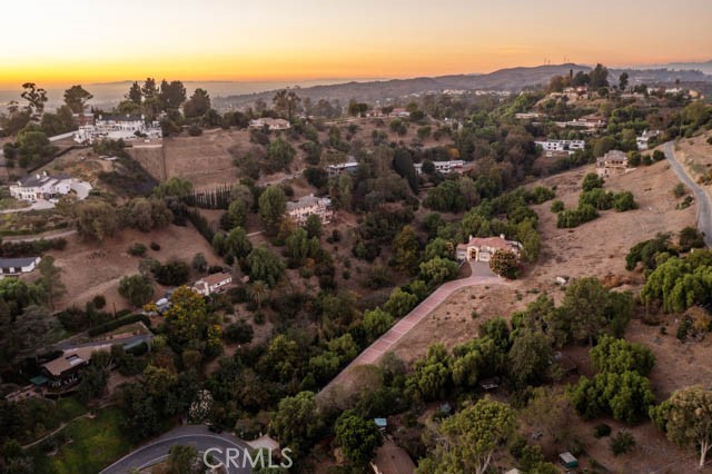 Detail Gallery Image 33 of 35 For 805 West Rd, La Habra Heights,  CA 90631 - 4 Beds | 4/2 Baths