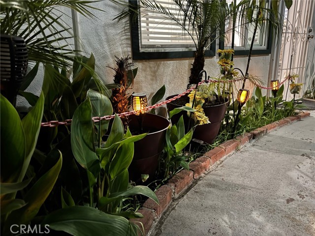 Detail Gallery Image 66 of 69 For 19523 Friar, Tarzana,  CA 91335 - 3 Beds | 2 Baths