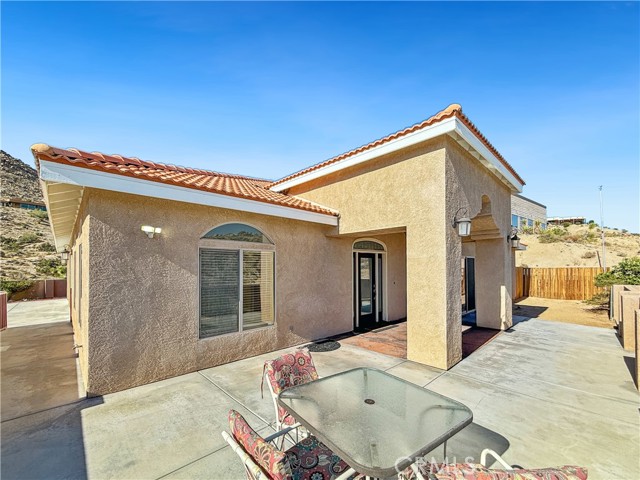 57466 Buena Suerte Road, Yucca Valley CA: https://media.crmls.org/medias/a0bb333d-03a6-4f88-b20c-1f774863061a.jpg