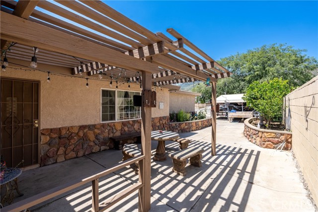 279 E 48th Street, San Bernardino CA: https://media.crmls.org/medias/a0bb72f0-95d8-4ddc-bc81-85bfaca57466.jpg