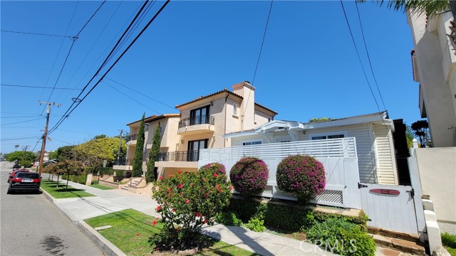 212 Francisca Avenue, Redondo Beach, California 90277, 1 Bedroom Bedrooms, ,1 BathroomBathrooms,Residential,Sold,Francisca,SB22077396