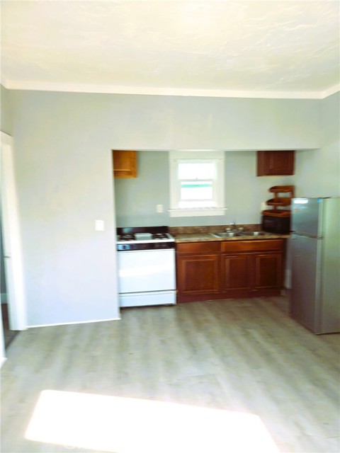 Detail Gallery Image 5 of 7 For 918 Maine, Long Beach,  CA 90813 - 1 Beds | 1 Baths